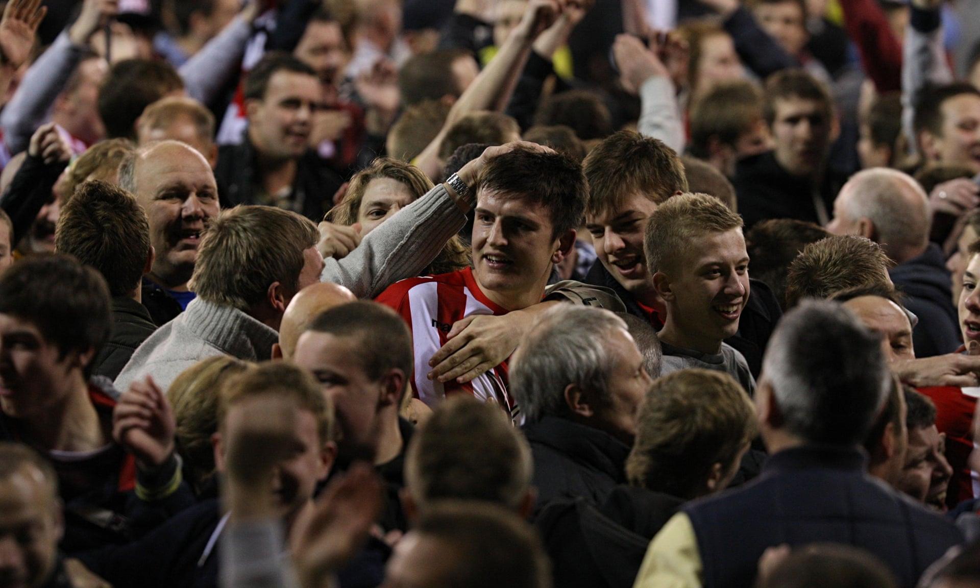 带激励着他 带激励着他